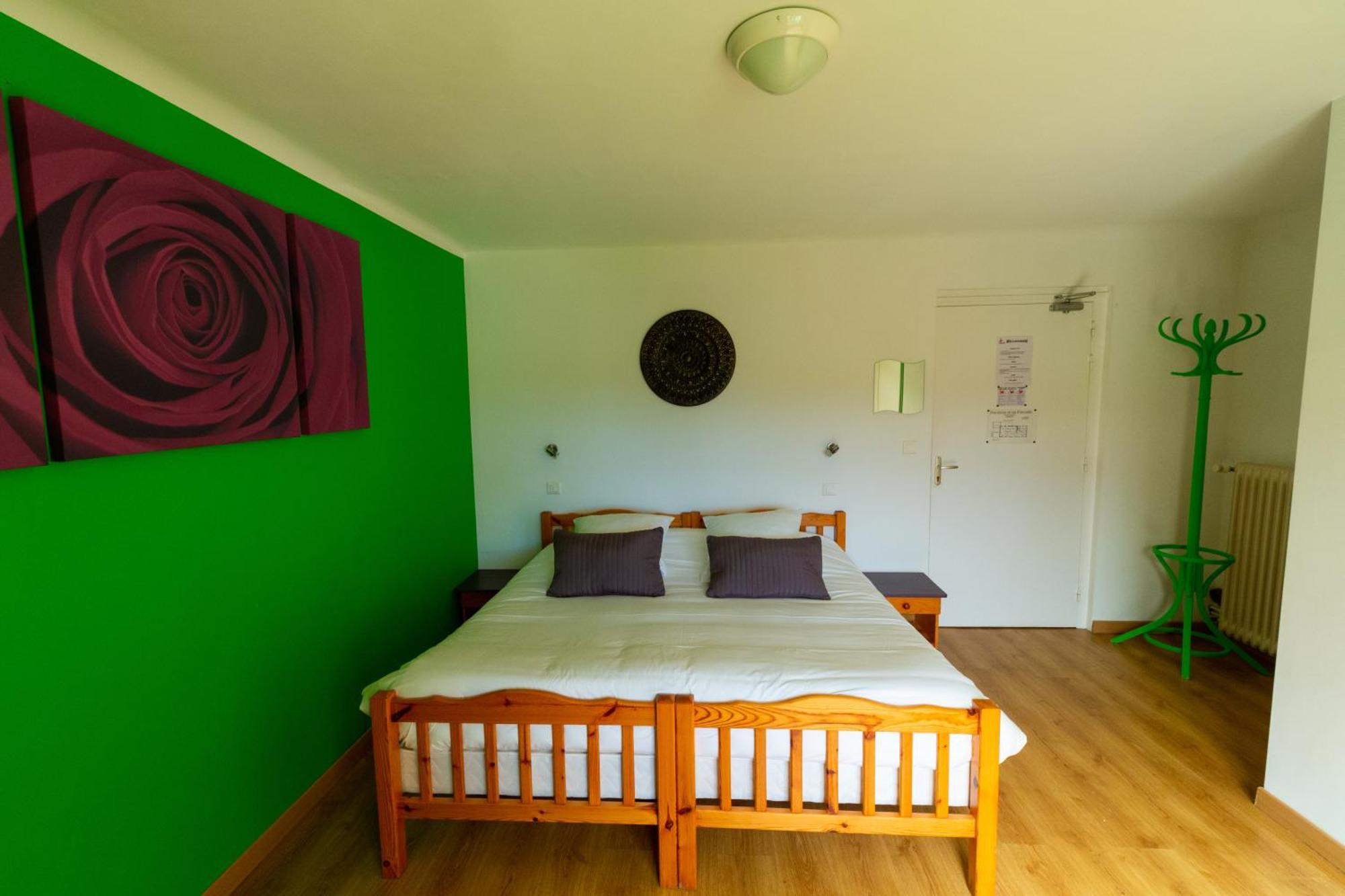 Hotel La Barguelonne Montcuq Bagian luar foto
