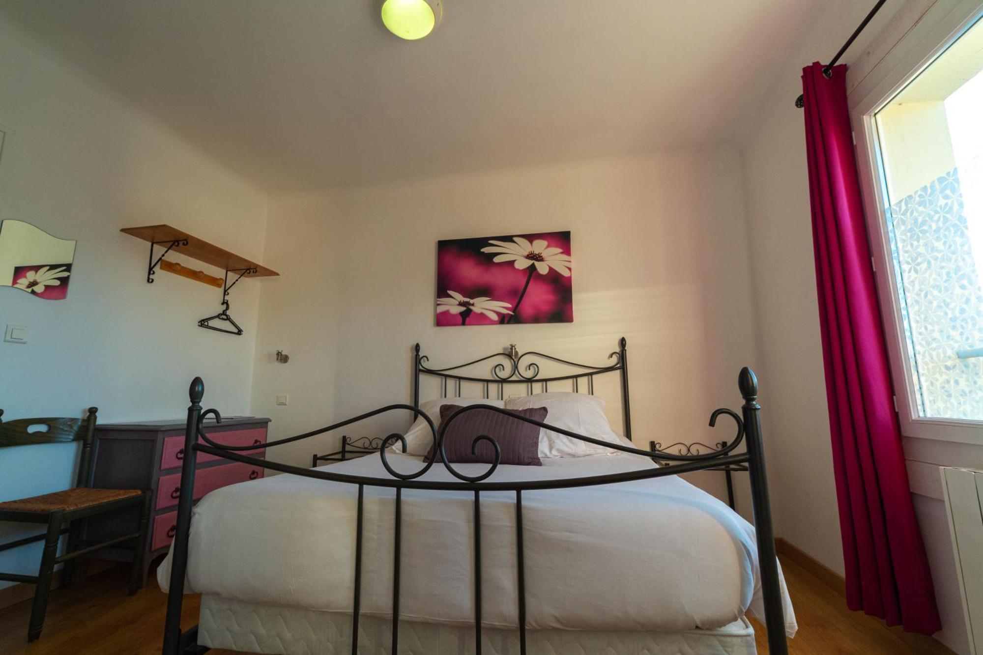 Hotel La Barguelonne Montcuq Bagian luar foto
