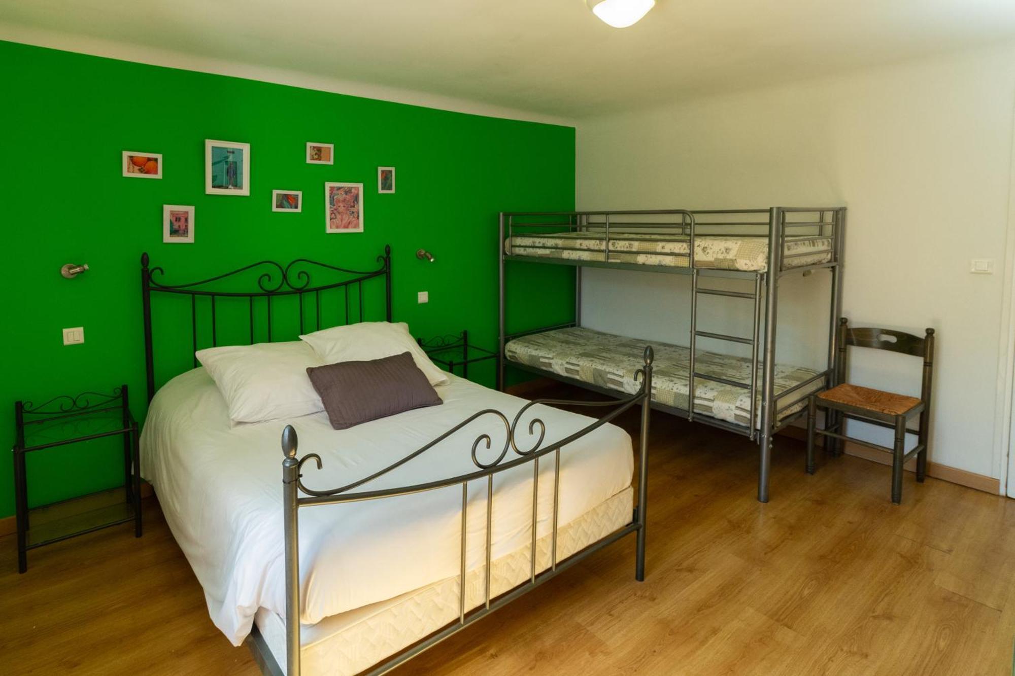 Hotel La Barguelonne Montcuq Bagian luar foto